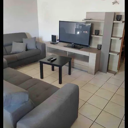 Maison La Familia *